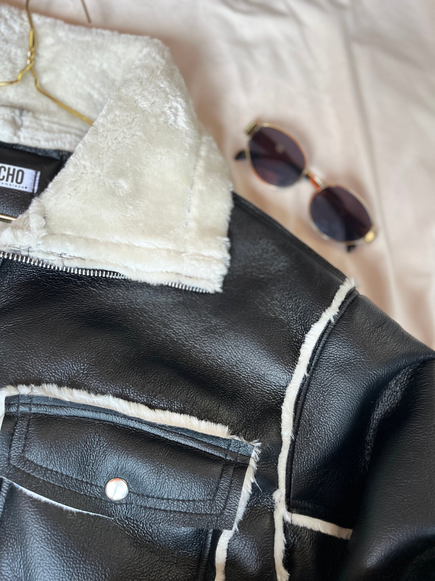 Chaqueta polar en cuero