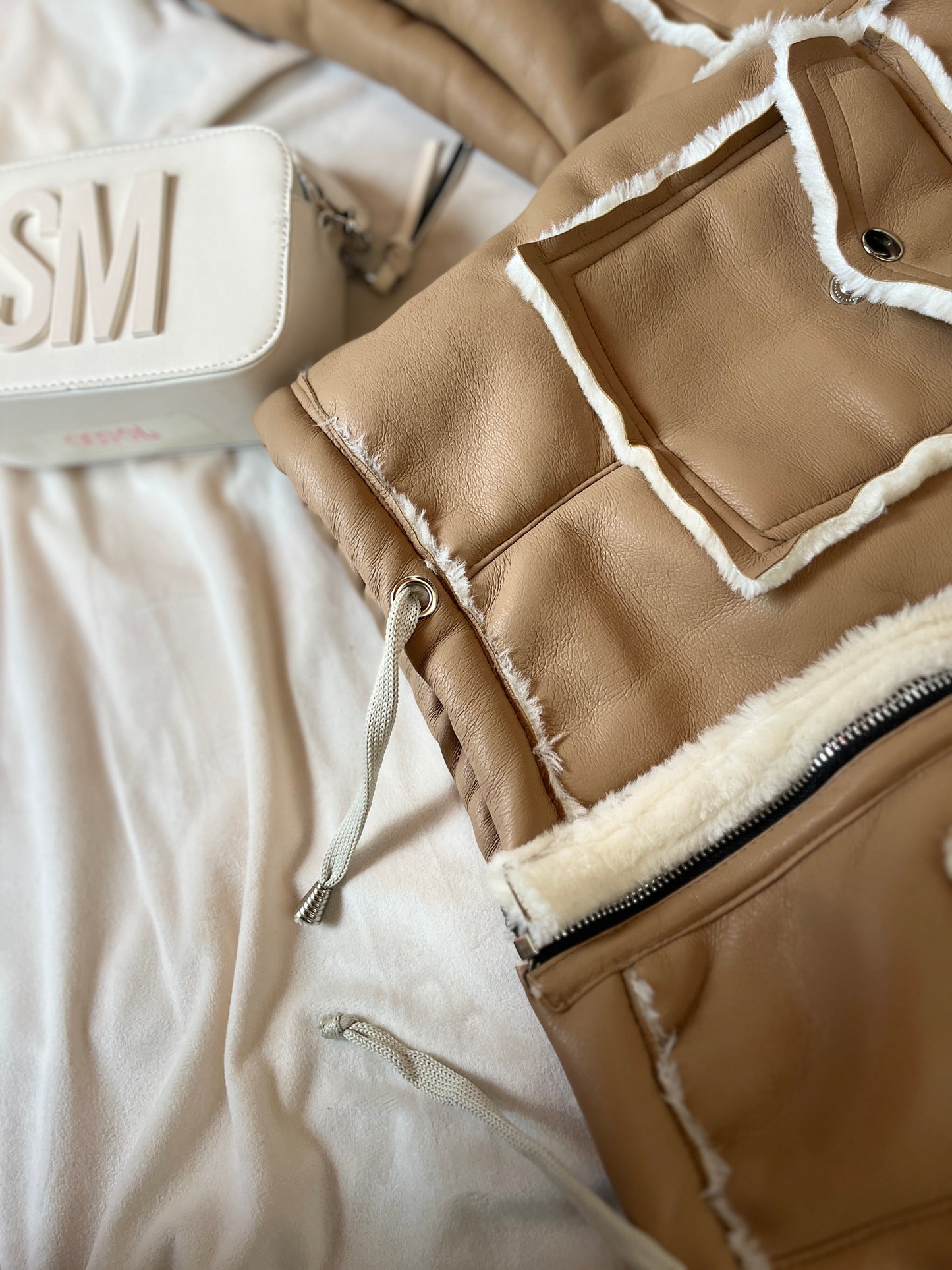 Chaqueta polar en cuero